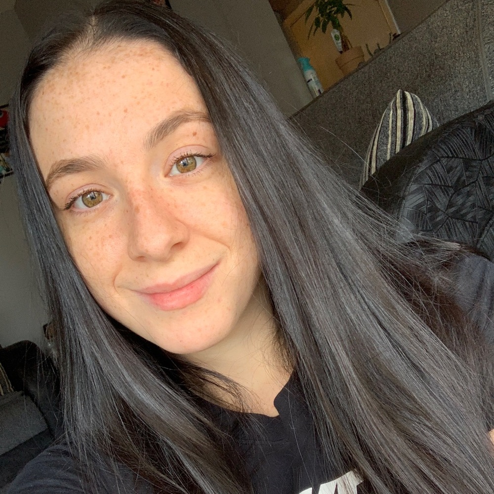 Meet your Posher, Alexandra